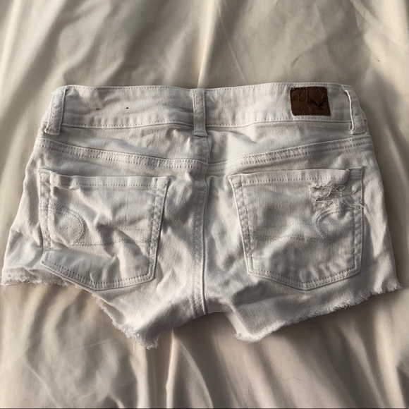 White denim shorts - Picture 2 of 2